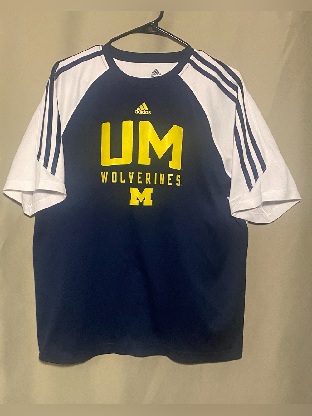 Adidas University of Michigan Wolverines Navy Blue Short Sleeve  shirt Mens M